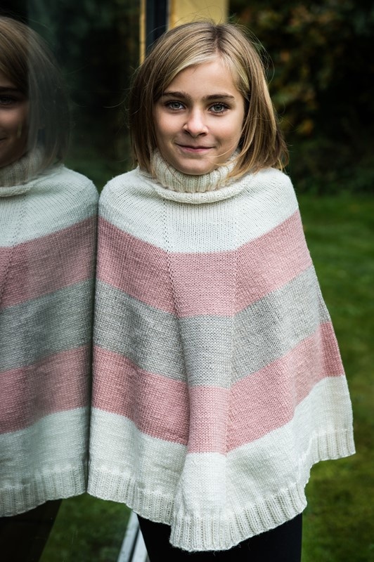 Stribet poncho i Mayflower Easy Care Classic