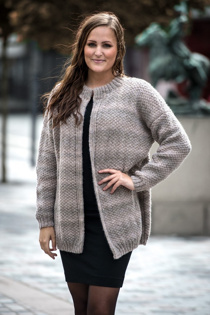 1502 - Jakke i dobbelt perlestrik i Mayflower Da Capo