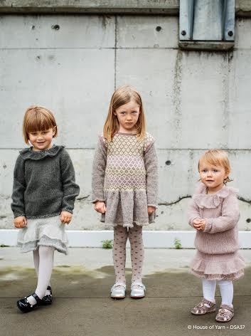 MR37-03 Kappenederdel og sweater