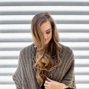 MR37-12 Poncho / halsterklæde / vest