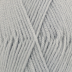 DROPS Karisma Uni Colour 70 Lys blågrå